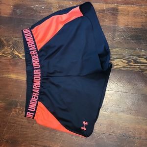 Under Armour Heatgear Women's Shorts, Size M, Excellent condition